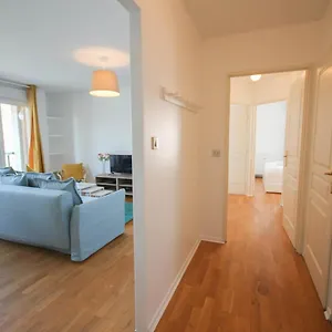 apartment-2ch-elevator-terrace-private-parking.lillehotels.org/