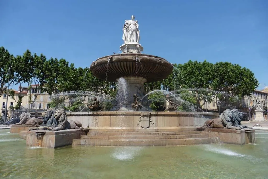 Villa Zola Aix-en-Provence Bed & Breakfast